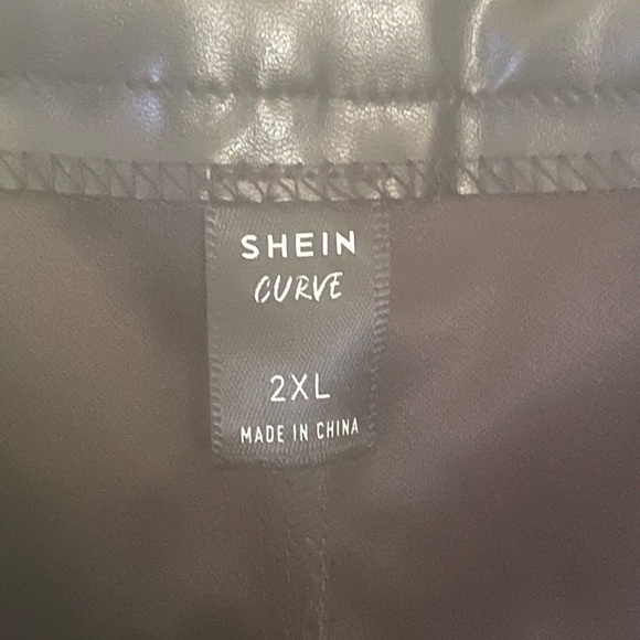 Shein Curve Split Hem Pants Size 2XL - Picture 8 of 9